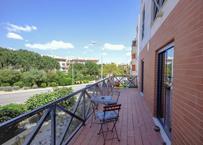 Luxury With Pool 公寓