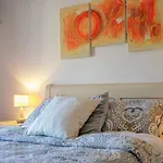 Luxury With Pool Apartment *